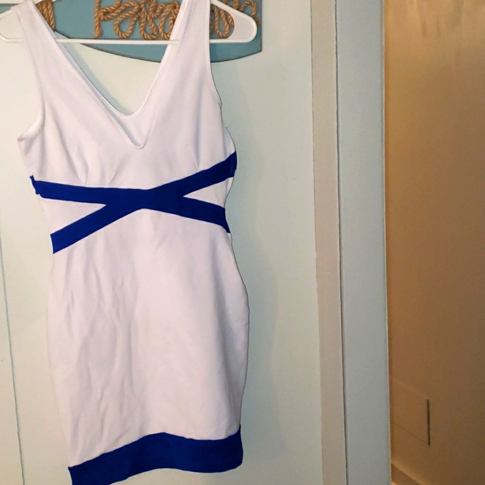 Dress side zipper